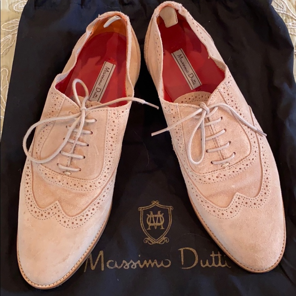 Massimo Dutti  women’s suede lace up Oxford shoes